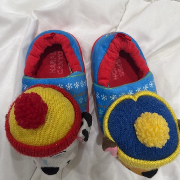 Paw patrol Slippers Sz 5/6 - Picture 2 of 3